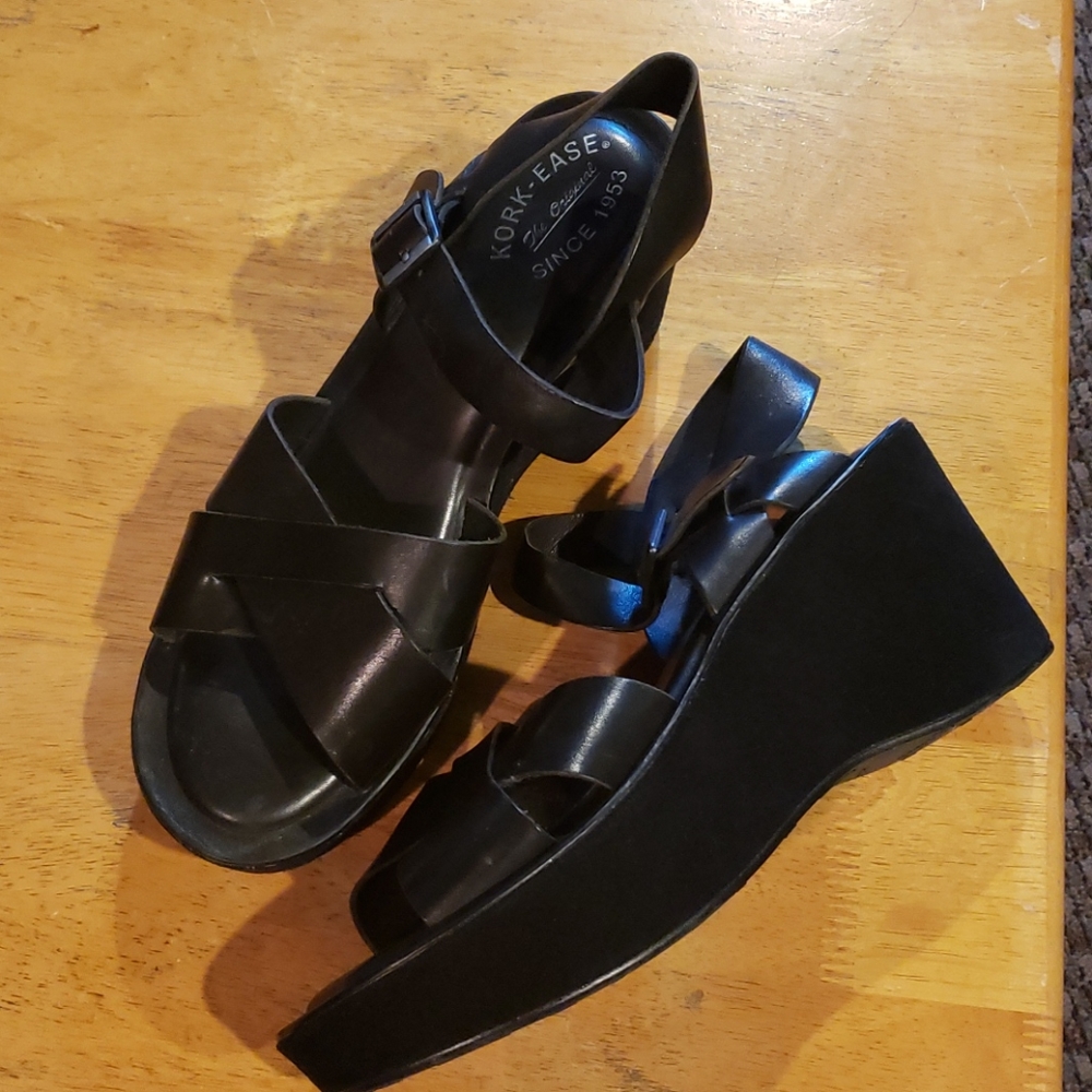 KORK-EASE Size 11Ava Platform Wedge Sandal